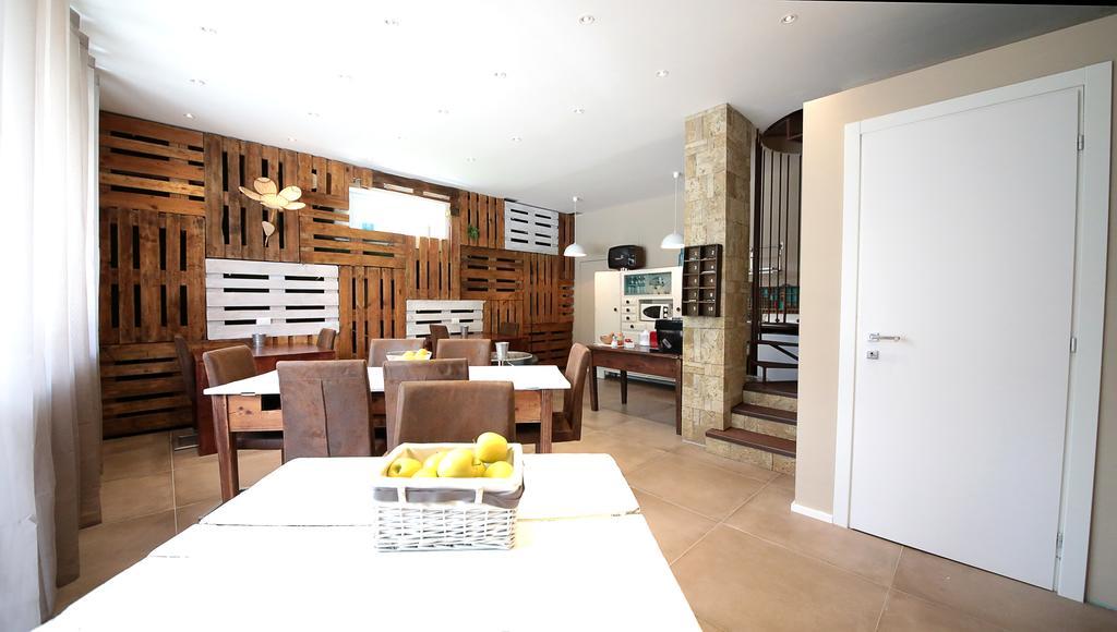 Affittacamere Smile Accomodation 아오스타 외부 사진