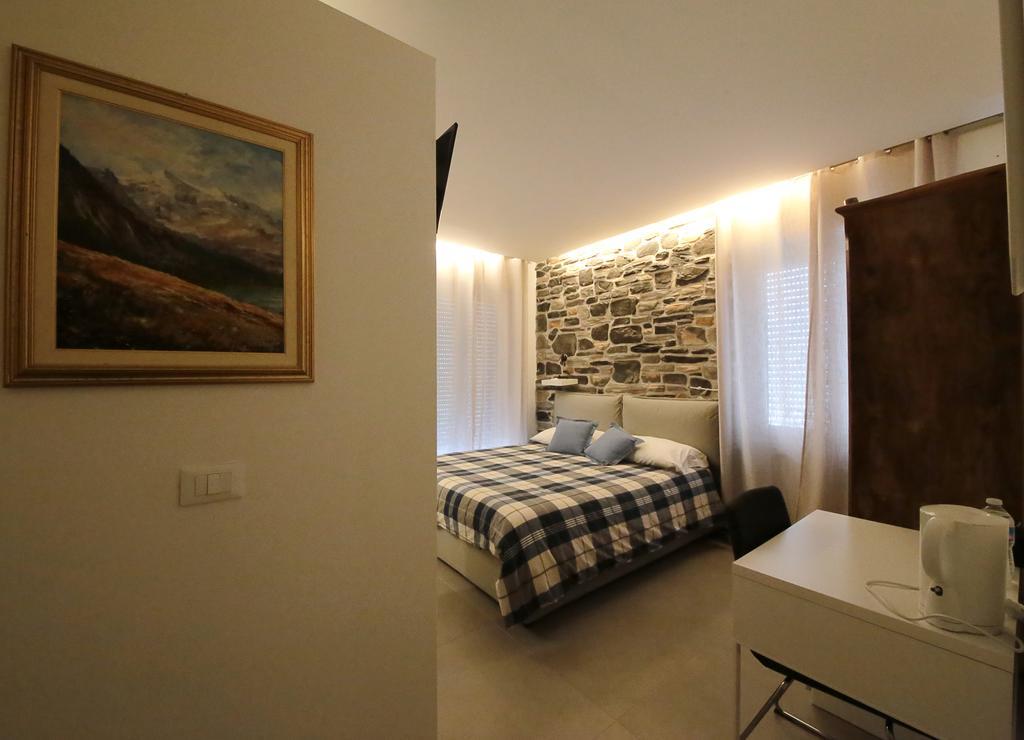 Affittacamere Smile Accomodation 아오스타 외부 사진